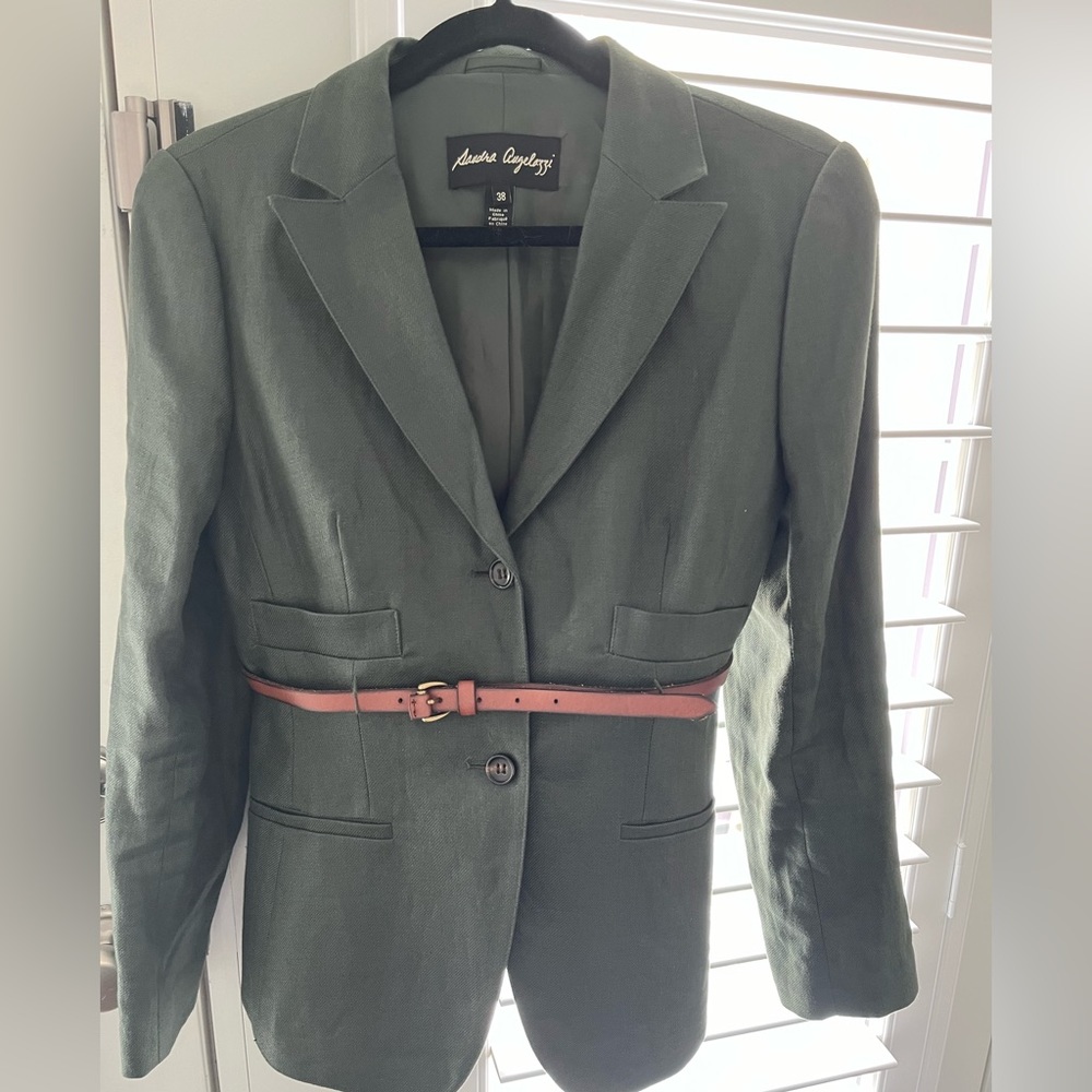 Femme de Carriere blazer